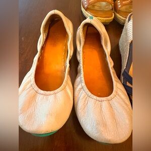 Tieks flats size 7